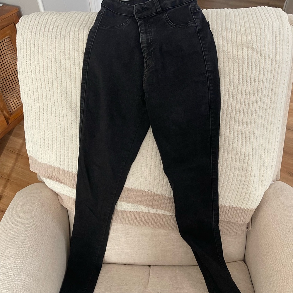 FITJEANS Women's High Rise Black Jeans